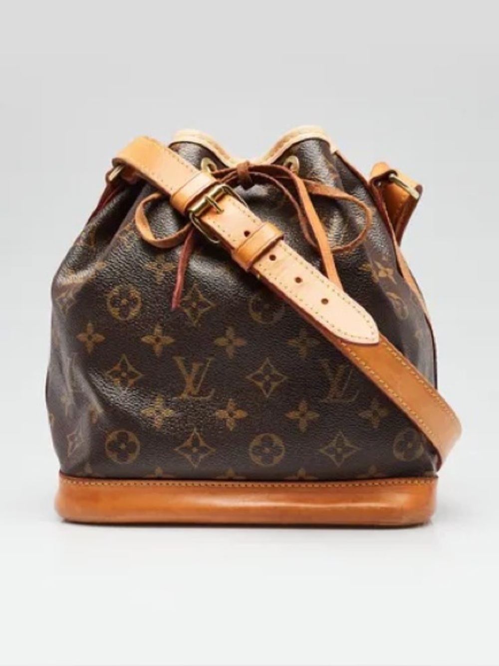 LOUIS VUITTON
Monogram Canvas Noe BB Bag